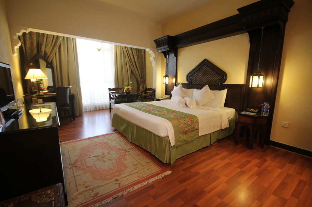 Arabian Courtyard Hotel & Spa Dubai Esterno foto