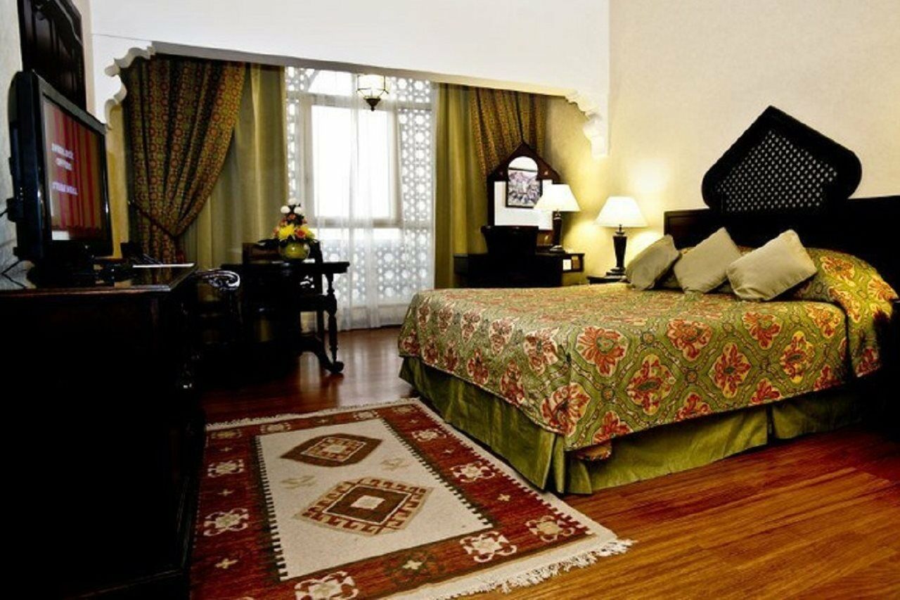 Arabian Courtyard Hotel & Spa Dubai Esterno foto