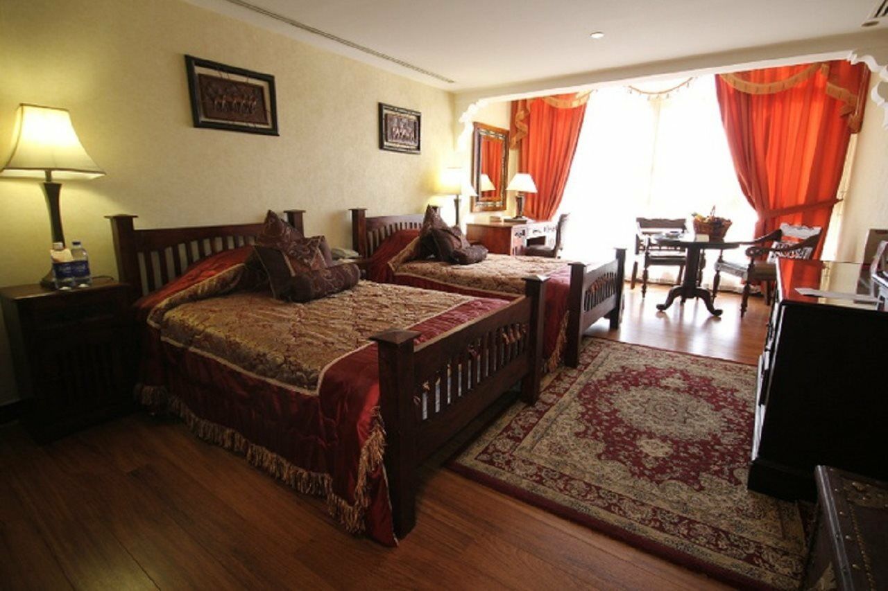 Arabian Courtyard Hotel & Spa Dubai Esterno foto